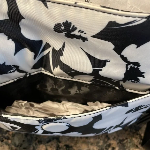 Karl Lagerfeld Paris Cara White/Black Floral Crossbody Retail 168.00 NWT - Picture 11 of 13